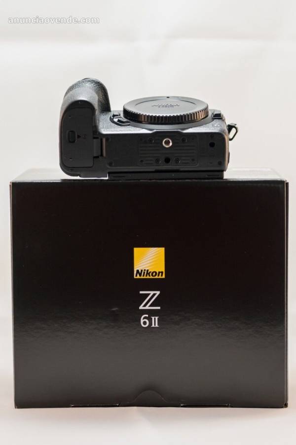Nikon Z 6II Mirrorless camara