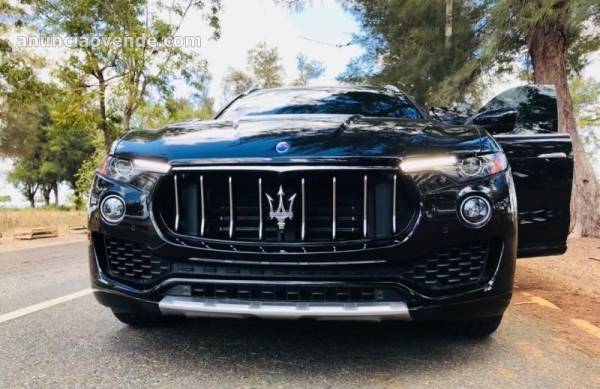 Maserati Negro Chulisimo En Alquile 3