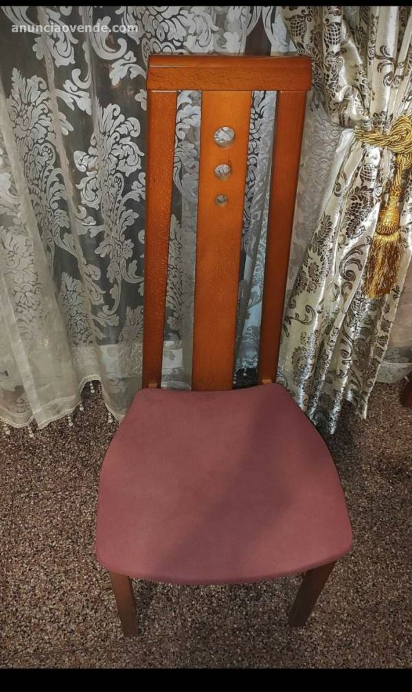 Sillas tapizadas color morado-ciruela 