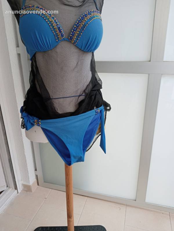 Bikini azul Calzedonia 10 € 2