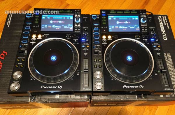 Pioneer CDJ-3000 y  Pioneer DJ DJM-V10  3