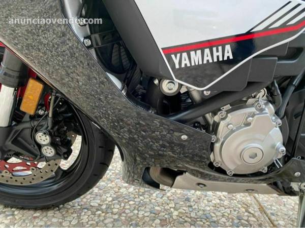 2016 Yamaha YZF-R1S 4