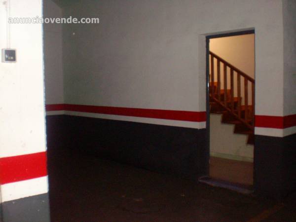 ocasion triplex con garaje y amueblada