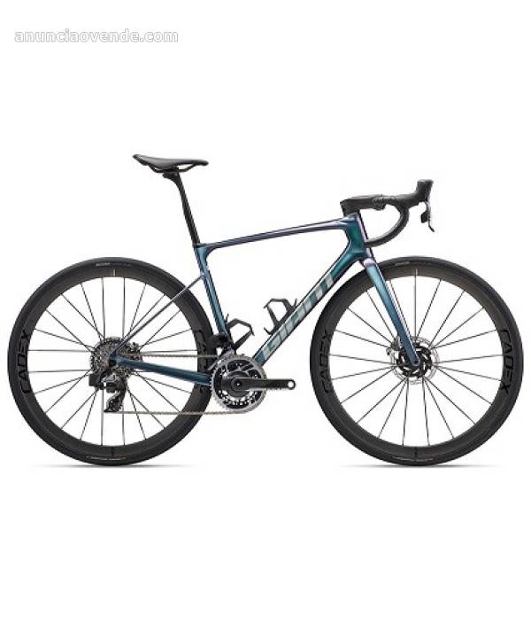2024 Giant Defy Advanced SL 0 Road  1