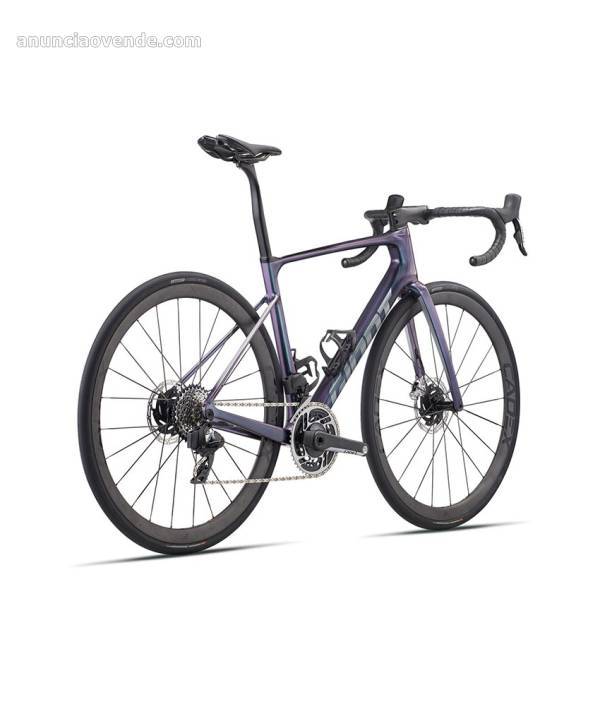 2024 Giant Defy Advanced SL 0 Road  3