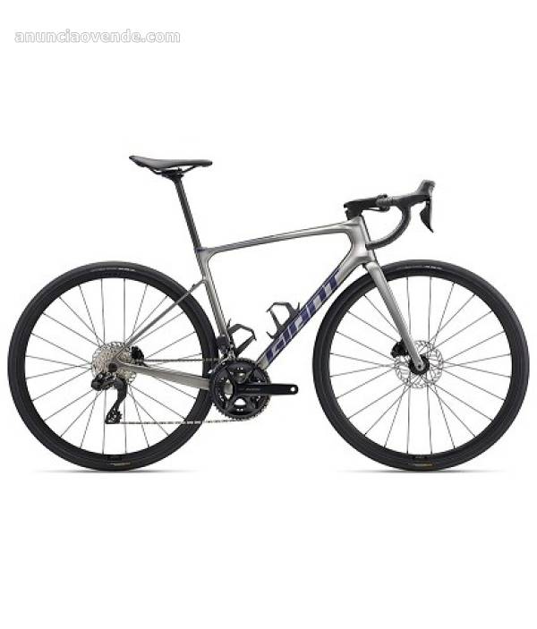 2024 Giant Defy Advanced 1 Road Bik 1