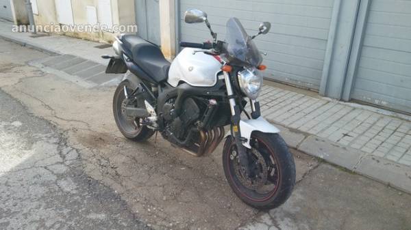 Moto YAMAHA FZ 600 4