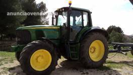  TRACTOR JOHN DEERE 6820 