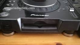 mesa de mezclas Pioneer dj600