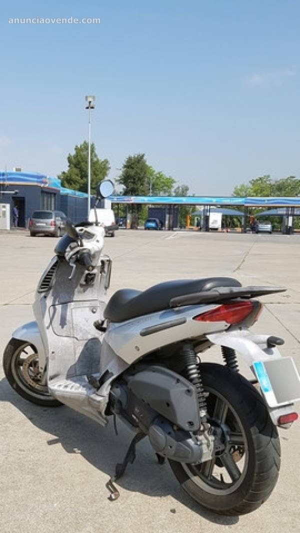 APRILIA SPORT CITY 200CC 2