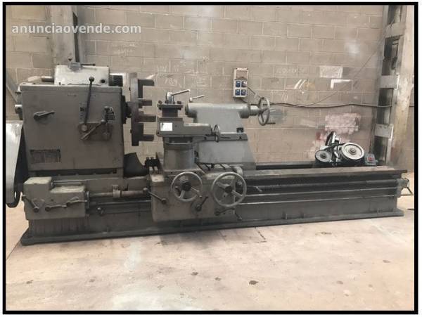 Se vende Torno PR de 2 metros