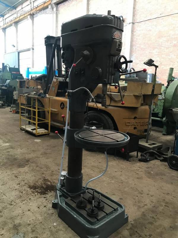 Se vende Taladro de columna Bat 2