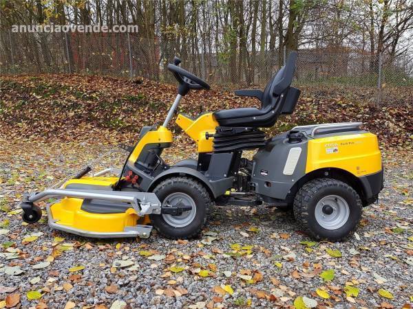 STIGA Park Pro 740 IOX 4WD mit Combi Pro 1