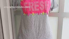 Camiseta gris y fucsia 10  