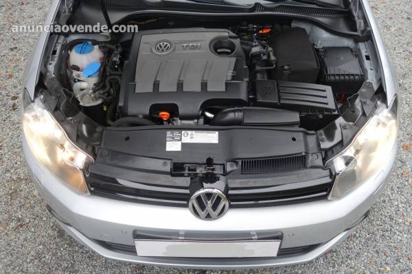 Vendo Volkswagen Golf 1.6TDI 105HP 2