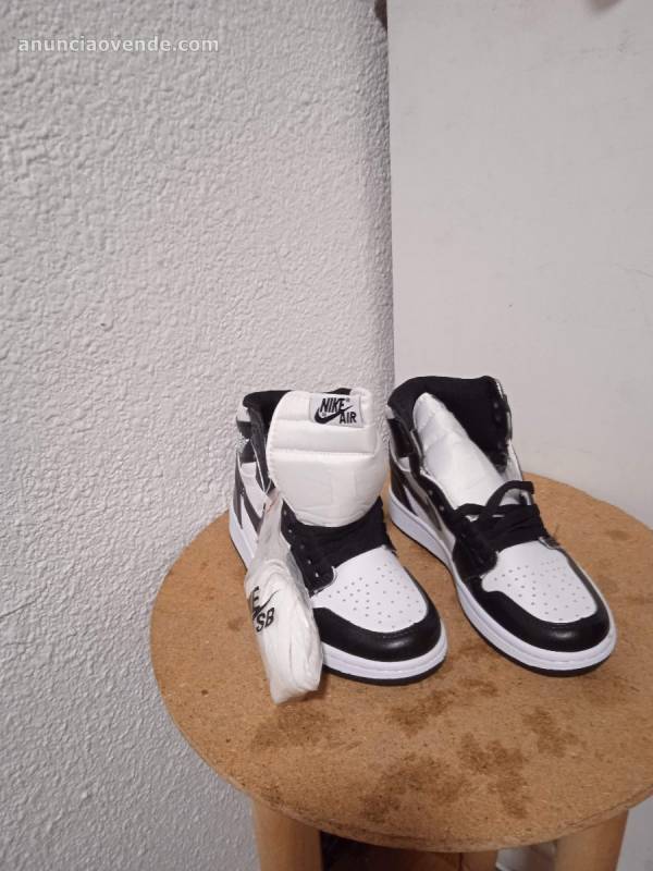 Vendo zapatillas Nike nuevas  2